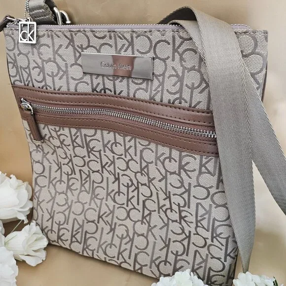 Calvin Klein CK Logo Crossbody Bag Beige Brown Multi Pocket Organizer NWOT - Picture 3 of 12